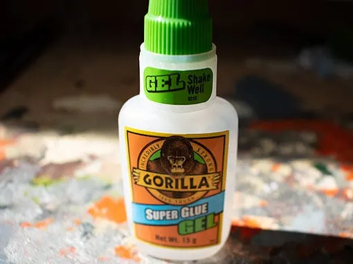 A picture of the Gorilla Gel Super Glue. This is the best super glue for metal and finecast miniatures.
