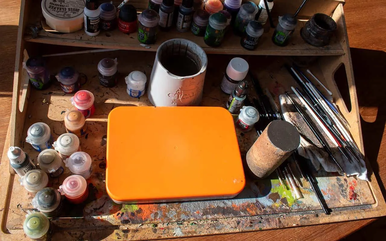 What I think is the best wet palette on the market on my painting station