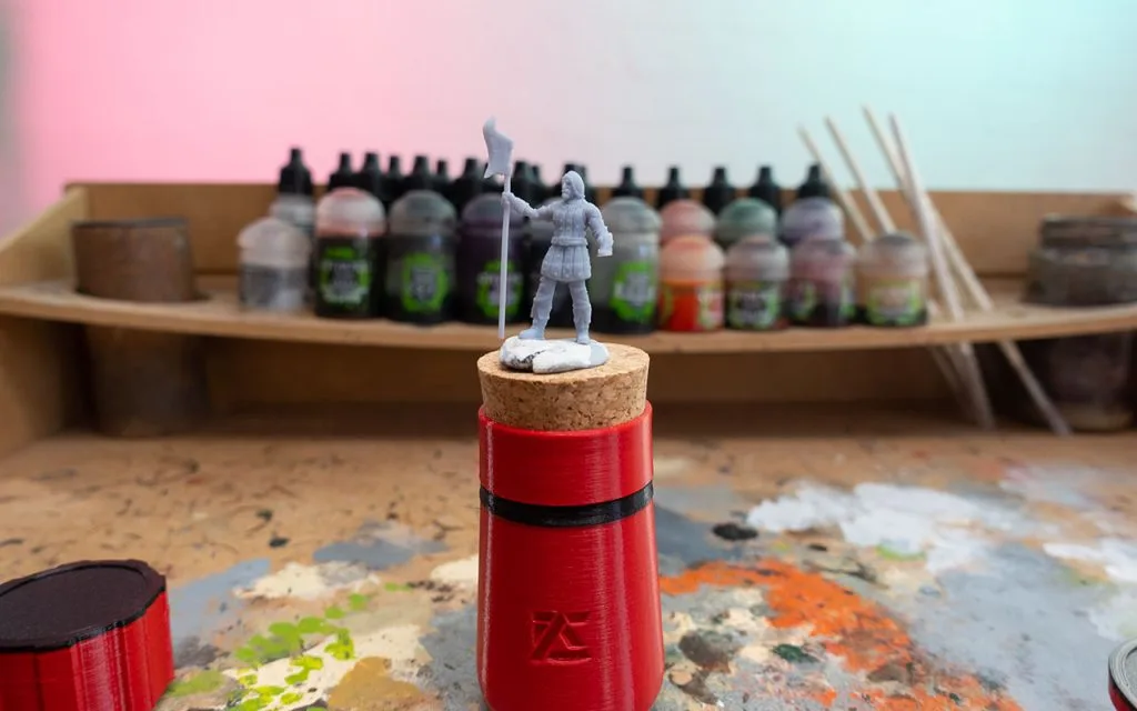 DIY Miniature Painting Holder for Warhammer 40k , Wargaming