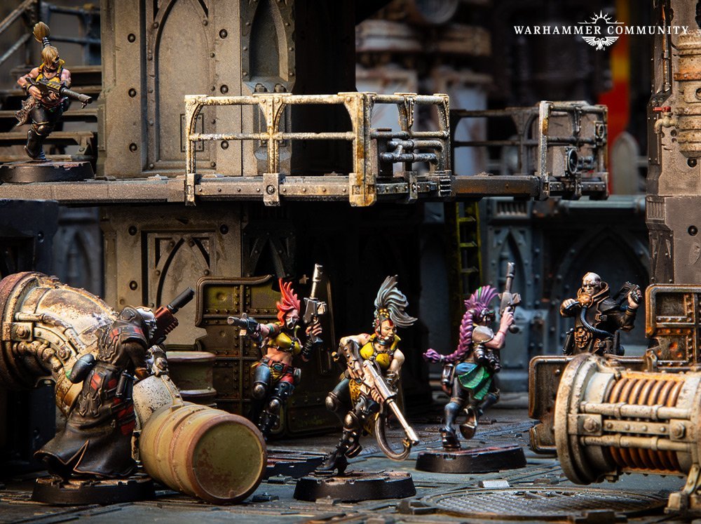 Image of necromunda gangs duking it out in the necromunda skirmish game.