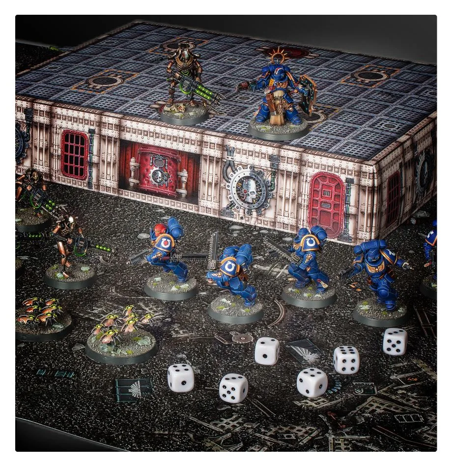  Warhammer 40,000: Recruit Edition : Toys & Games