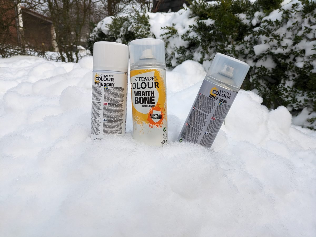 Citadel Colour spray primers White Scar, Wraith Bone and Grey Seer in snow